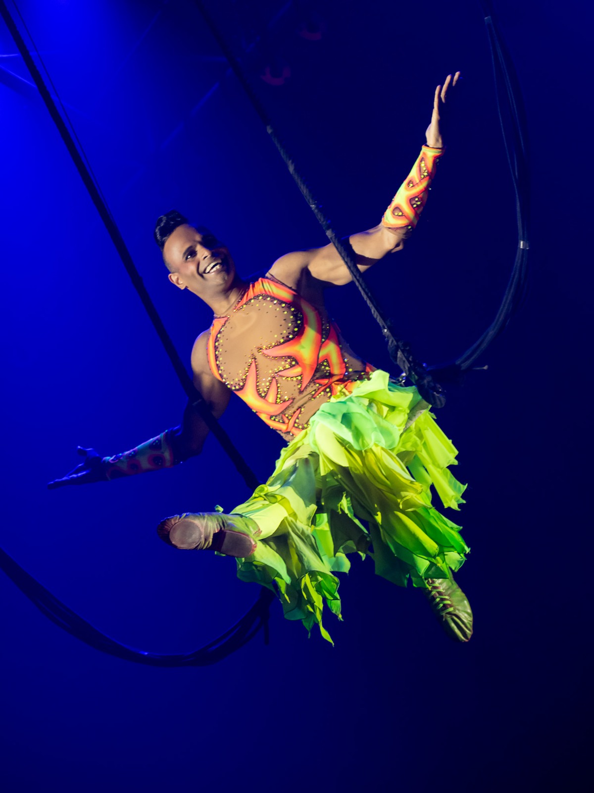 David Hammarberg in actie met spectaculaire Bungyjumping acrobatiek